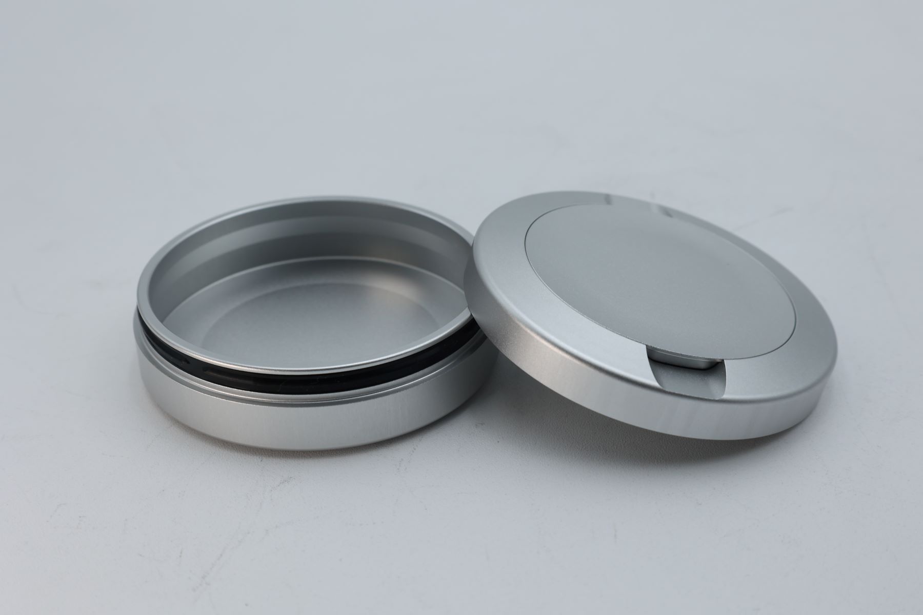 Reusable Metal Container for Snus.JPG